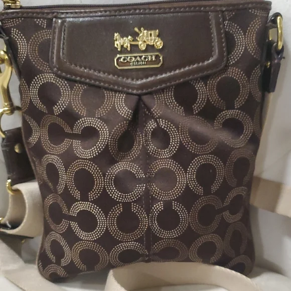 Coach Madison Chocolate Brown Signature Messenger Crossbody Bag - Picture 2 of 10